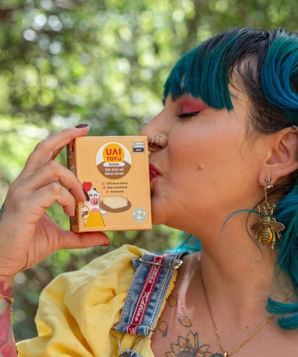 Tofu UAI Tofu saudável e vegano, reconhecido por seu sabor e qualidade.